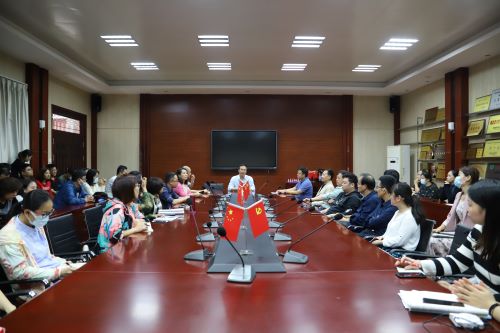 我校召开中秋国庆假期师生安全工作暨师德师风建设专题会